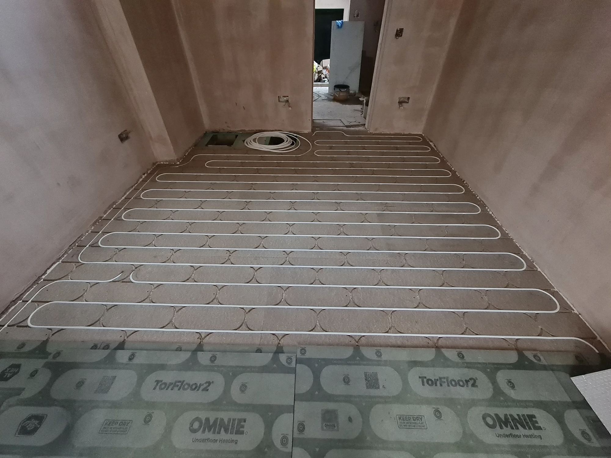 Walls plastering and 2nd fix plumbing